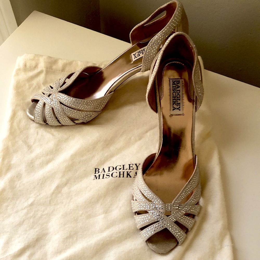 Badgley Mischka d’orsay pump, size 9, champagne color